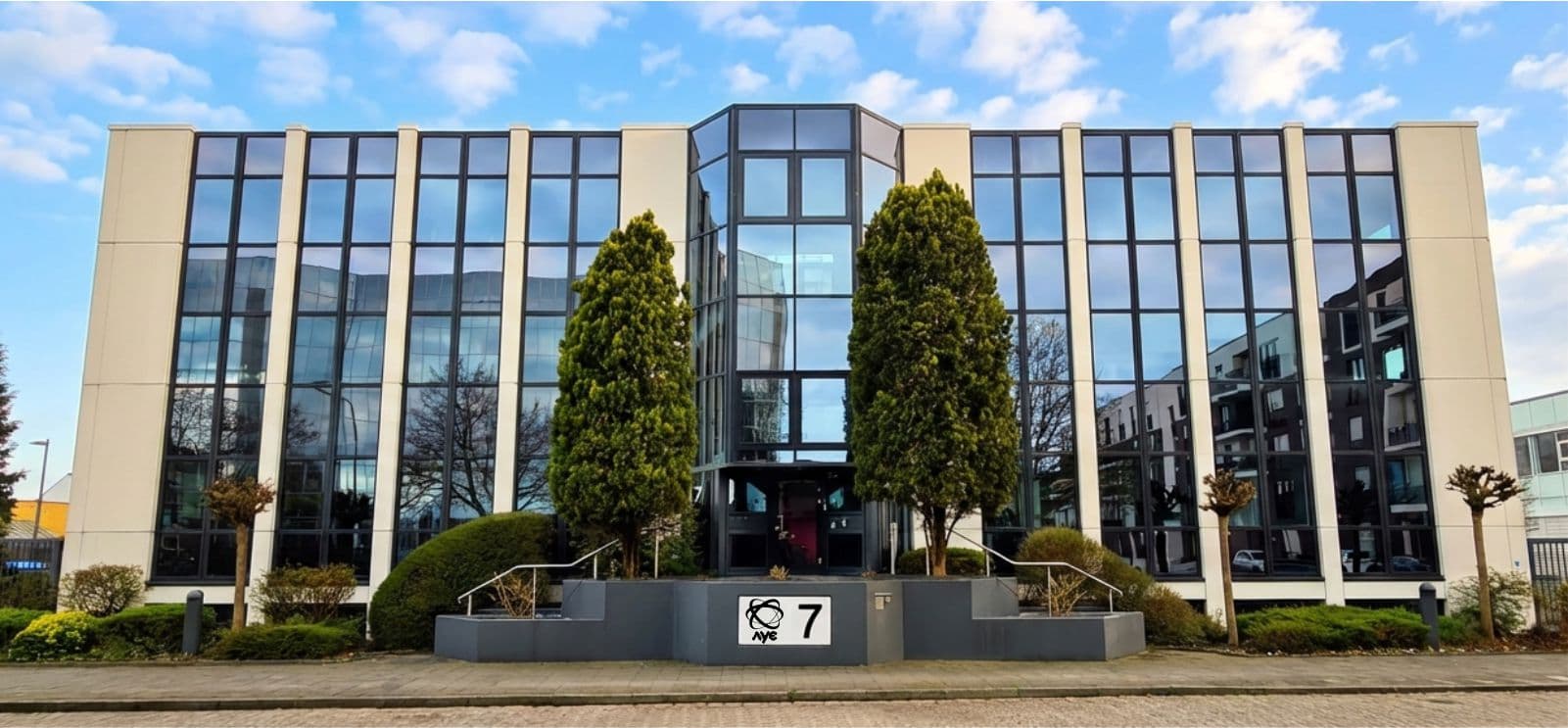AYE Digital Büro — Willstätterstraße 7, Düsseldorf